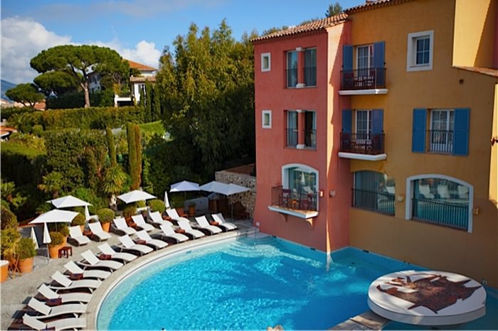 Hotel-Byblos-Pool-St-Tropez-French-Riviera