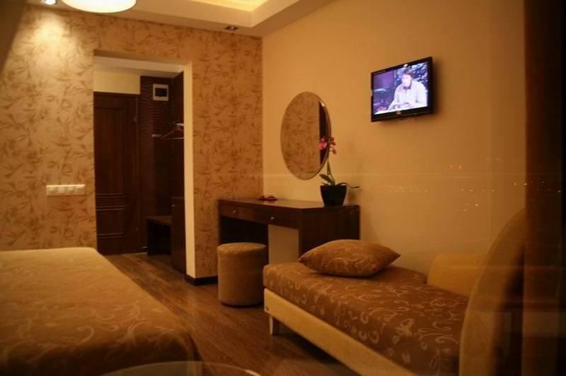 hotel-mythos-luxury-rooms-romantic-predeal1