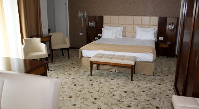 Baile Felix, Hotel President (3)