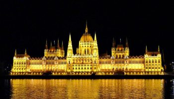 cladirea parlamentului budapesta
