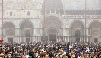 imagini cu festivalul de la venetia 14