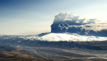 eruptia-vulcanului-eyjafjallajokull