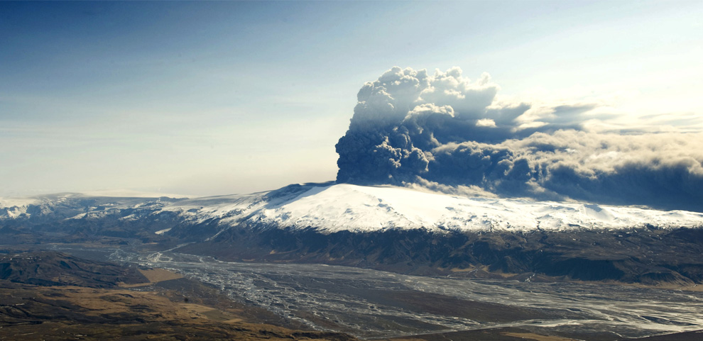 eruptia-vulcanului-eyjafjallajokull