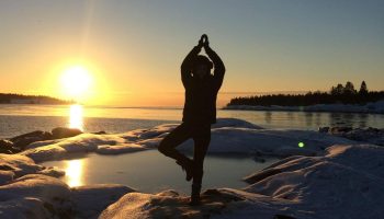 yoga pe gheata